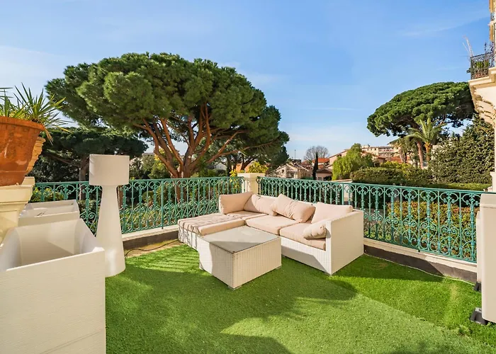Prestige Cannes Alexandre III Terrace 2Bdr By B\'Your Home