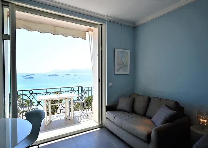 Palais Miramar - Suite Blue Room - Vue Mer -Croisette Emplacement Unique - 20M Plage - Wifi - Clim