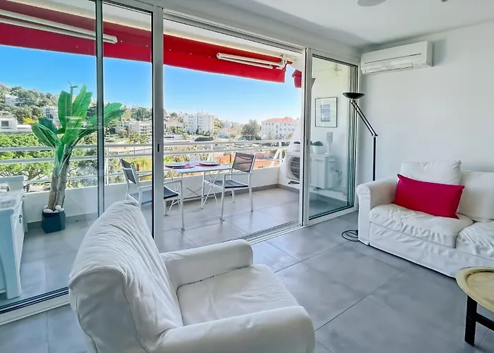 Serenity Cannes Cozy One-Bedroom