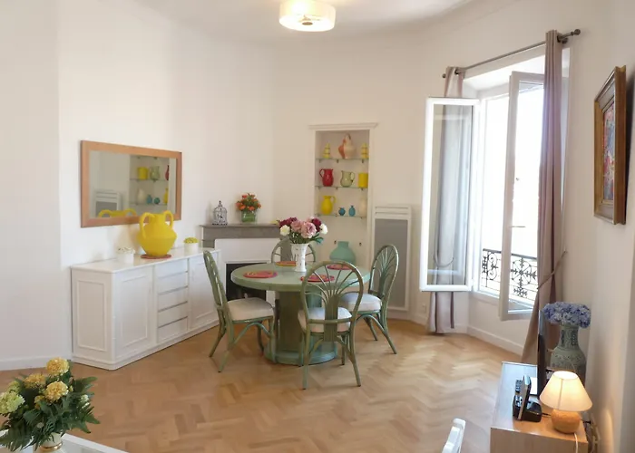Two Bedrooms In The Center Of Cannes, 500 Meters From The Palais Des Festival And The Croisette - 1934