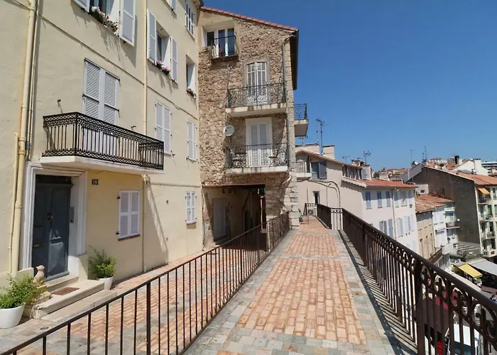 1 Bedroom Suquet, 6 Min From The Palais, Balcony City & Port View 220