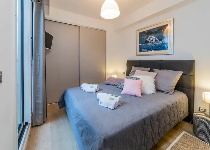 Le Foch Apartment 2