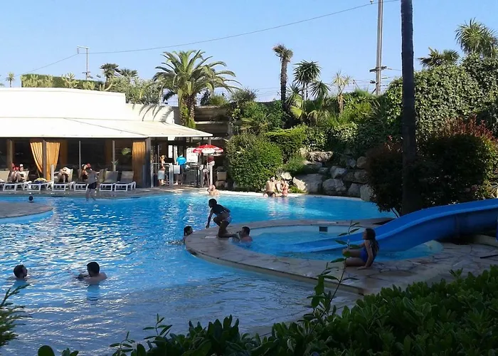 Residence *** Cannes Bord De Mer