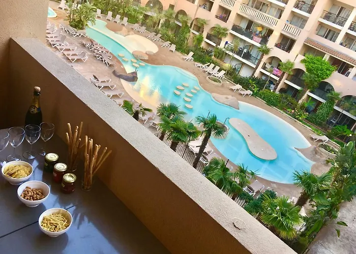 Cannes Pool & Beach