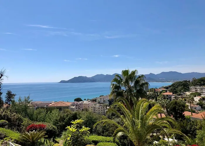 T2 Superbe Vue Mer Cannes