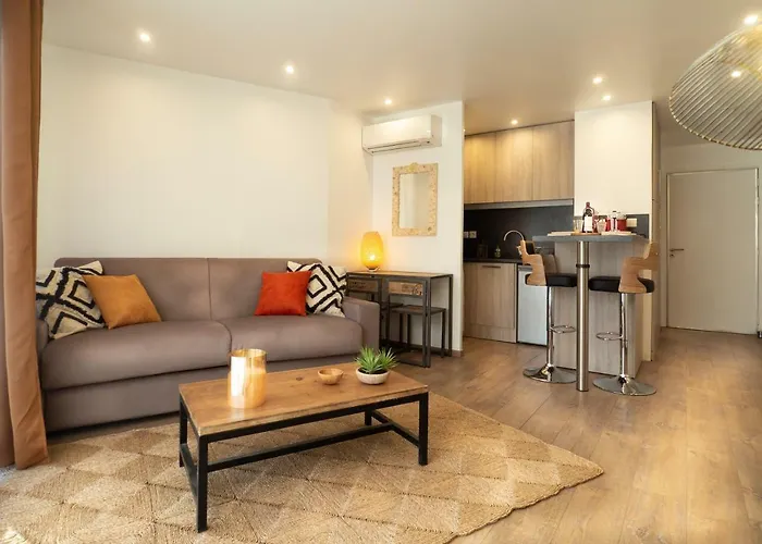 Tres Jolie Studio Au Pied Du Suquet Cannes