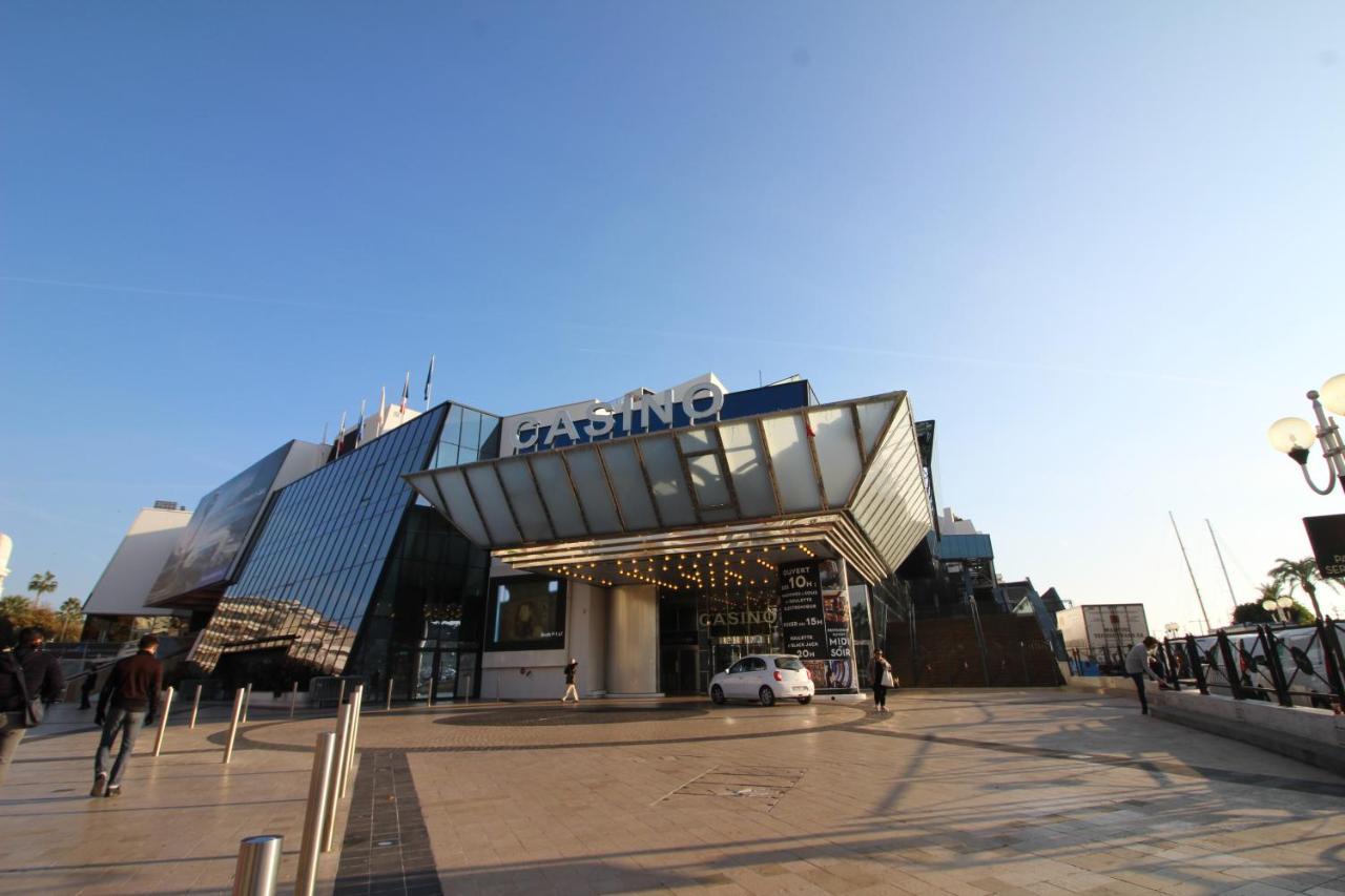 Conseil Immo - Moderne à 250 M Du Palais Des Festivals Et Des Plages Appartement Cannes