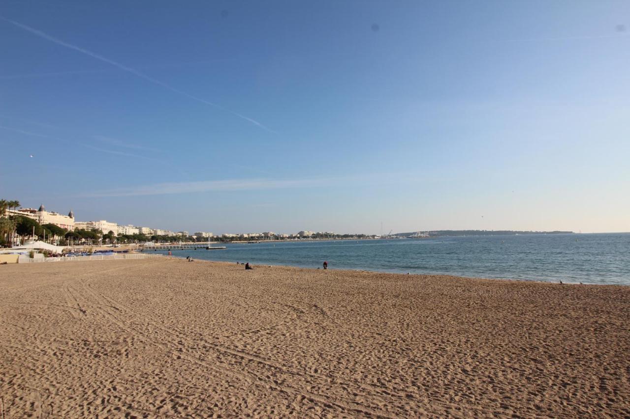 Conseil Immo - Moderne à 250 M Du Palais Des Festivals Et Des Plages Appartement Cannes