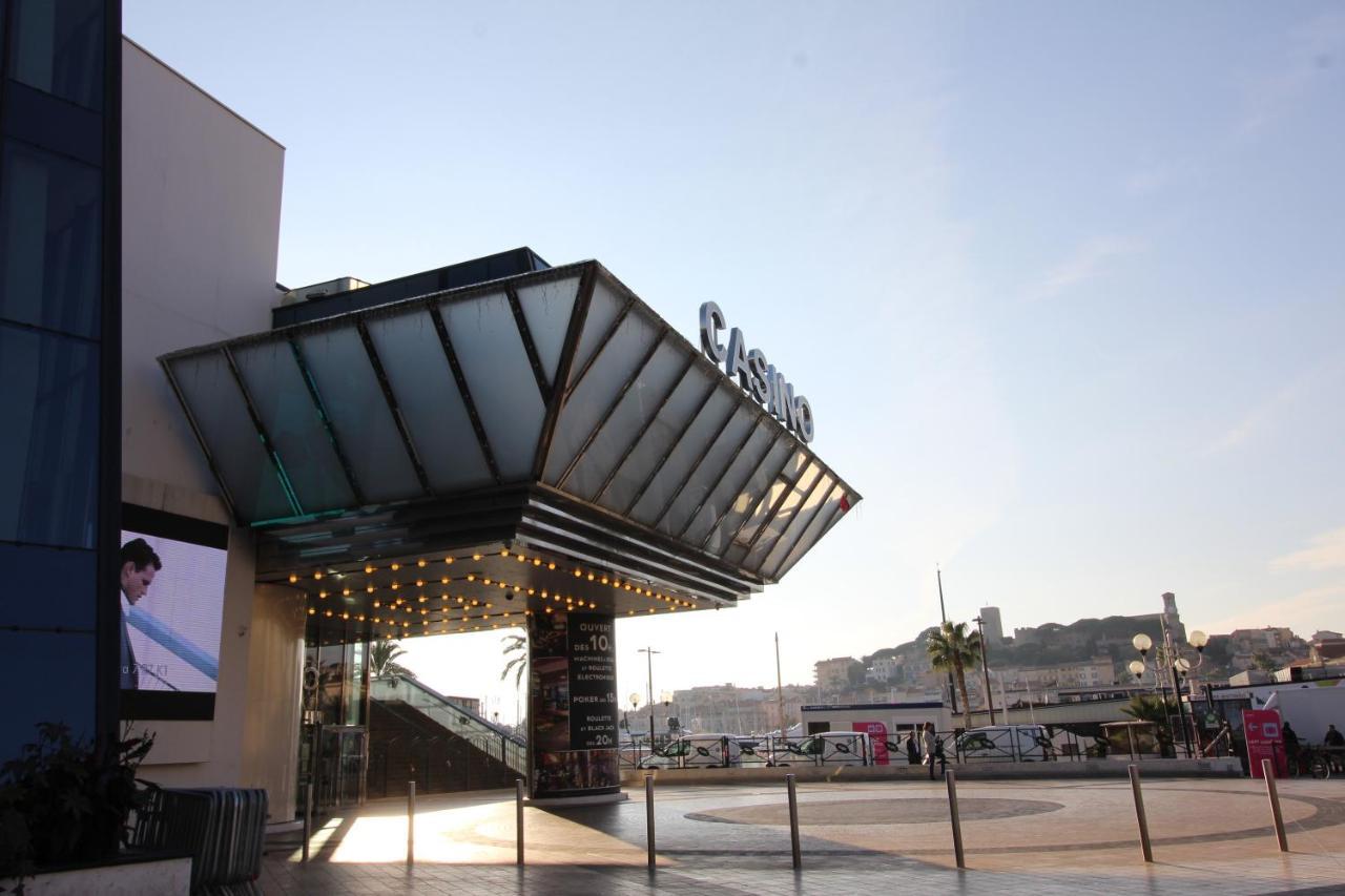 Conseil Immo - Moderne à 250 M Du Palais Des Festivals Et Des Plages