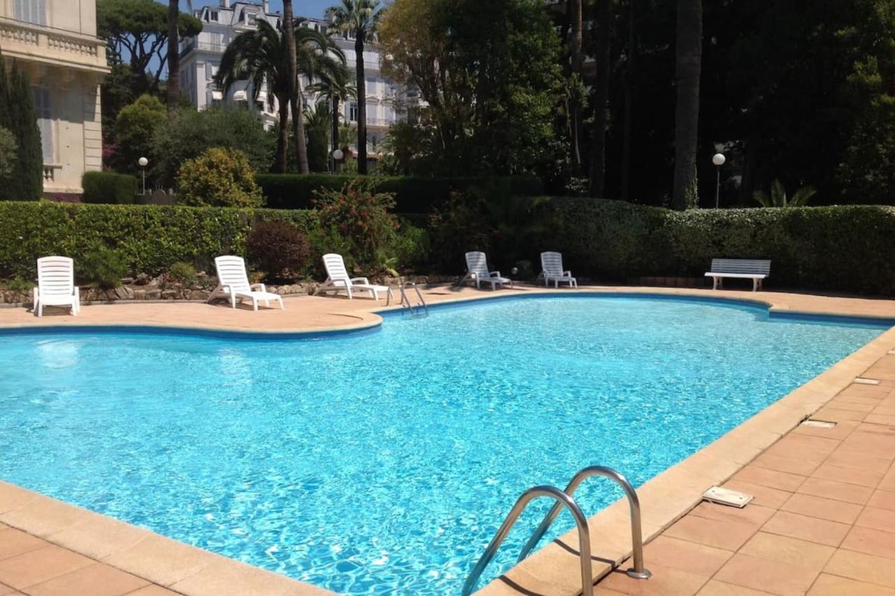 3p Garden-level With Pool Appartement