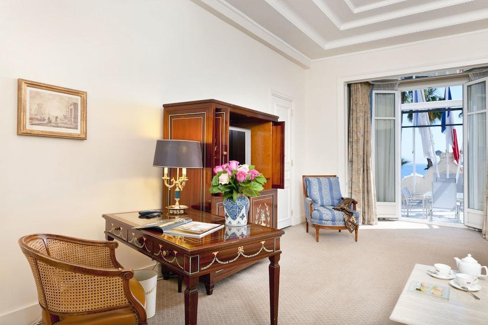 Carlton Cannes, A Regent 5*