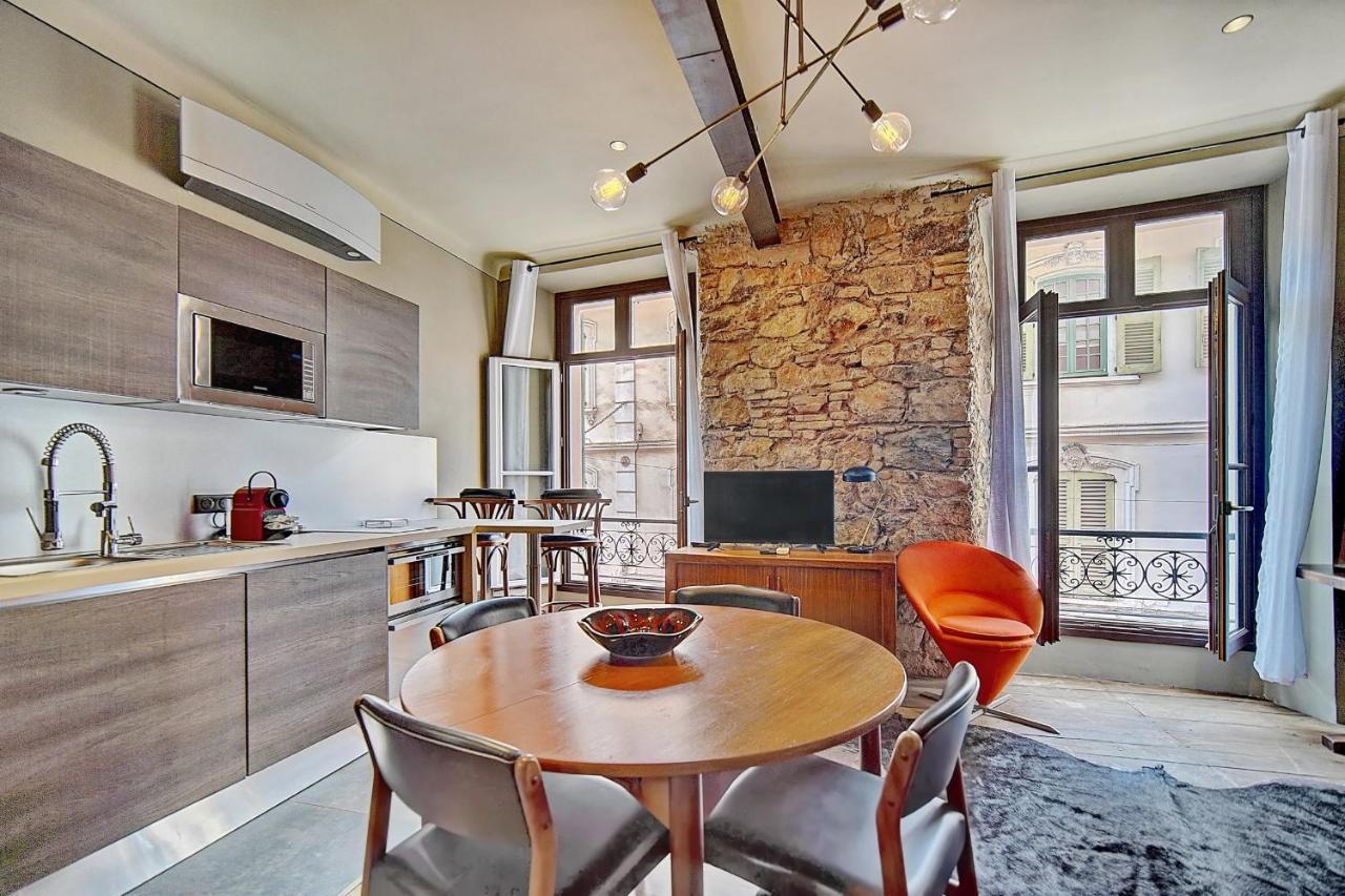 Mmogroom - Industrial Style - Spacious - Ac - Wifi- Center Apartment *