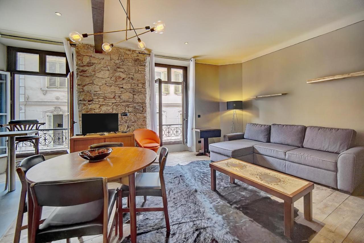 Mmogroom - Industrial Style - Spacious - Ac - Wifi- Center Apartment