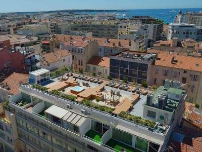 Western Premier Le Patio Des Artistes Wellness Jacuzzi Hotel
