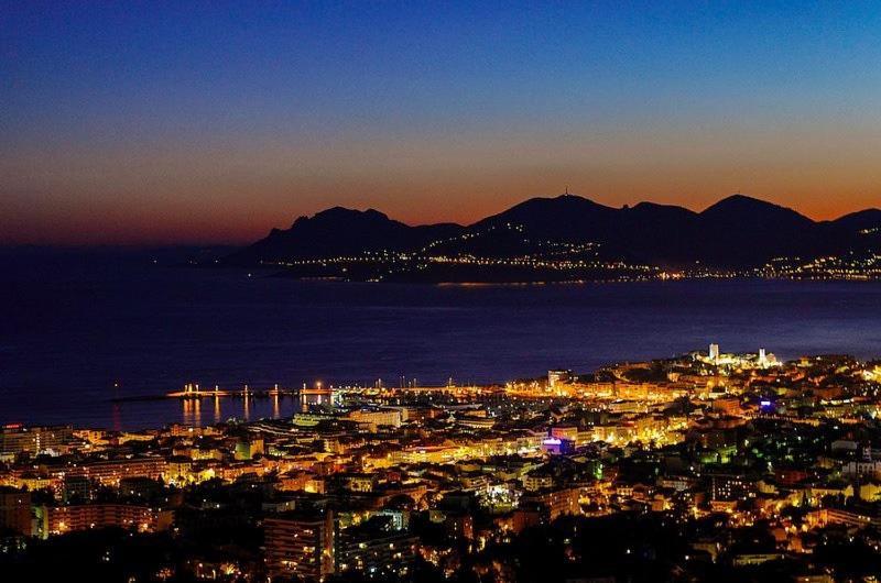 Acomodação com café da manhã  D'hotes Bellevue Cannes