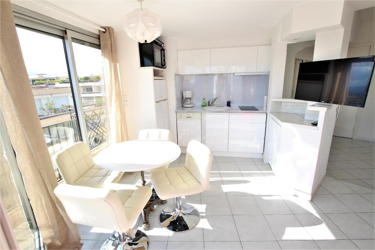 Last Floor With Terrace And Clear View On The Sea Apartment *