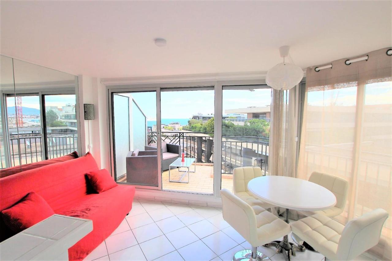 Apartment Last Floor With Terrace And Clear View On The Sea Cannes
