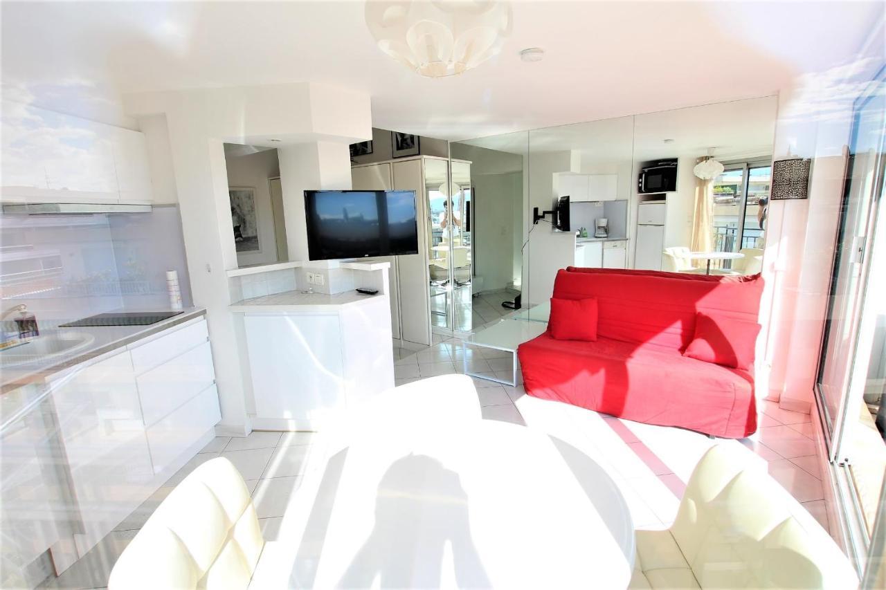 Apartment Last Floor With Terrace And Clear View On The Sea *