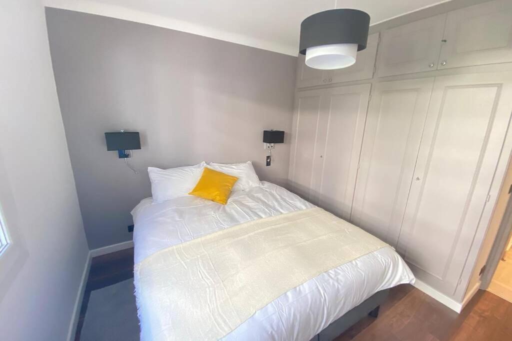 Renovated 2 Bedrooms - Boulevard De La Croisette * Cannes