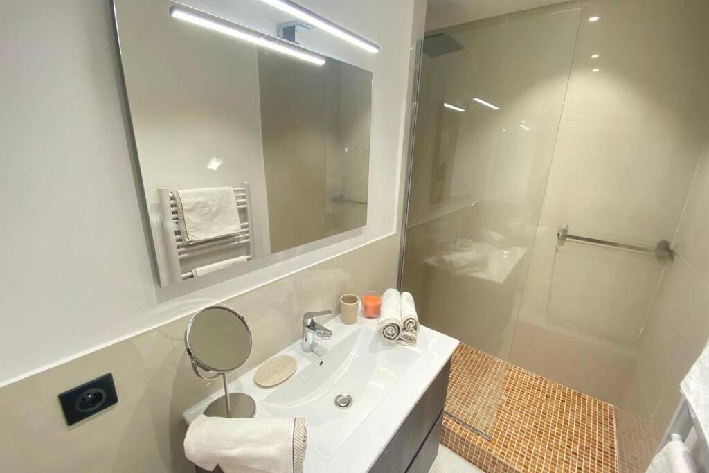 Renovated 2 Bedrooms - Boulevard De La Croisette *