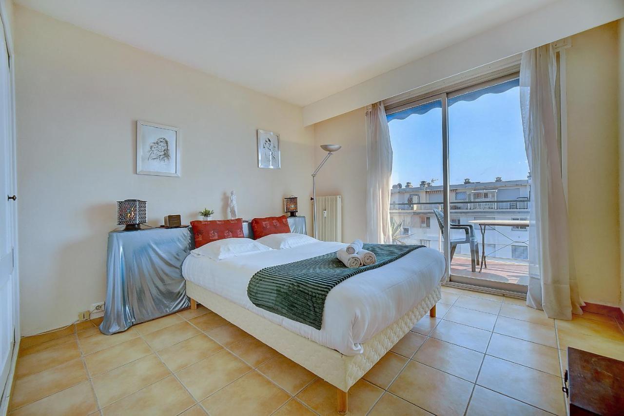 Immogroom - Terrace- Parking - Quiet Place - Congressbeaches Apartment