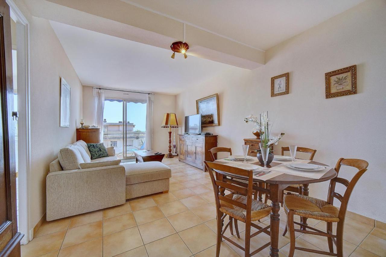Immogroom - Terrace- Parking - Quiet Place - Congressbeaches Apartment *