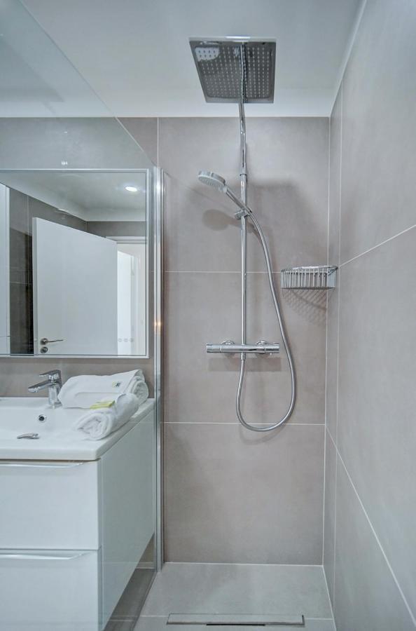 Immogroom- Renovated- Large Terrace- Ac- Shops- Parking Appartement