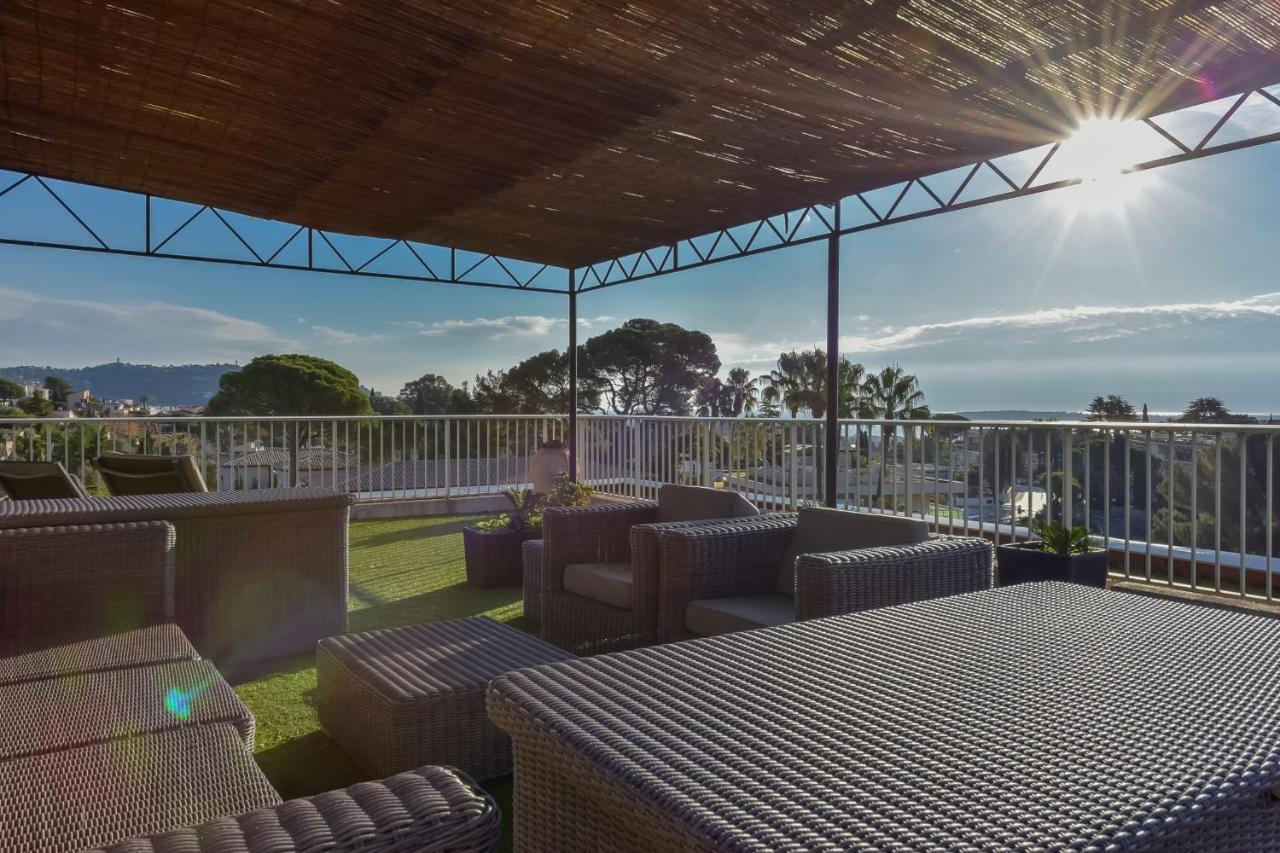 Penthouse With Pool Sea View And Parking Apartment