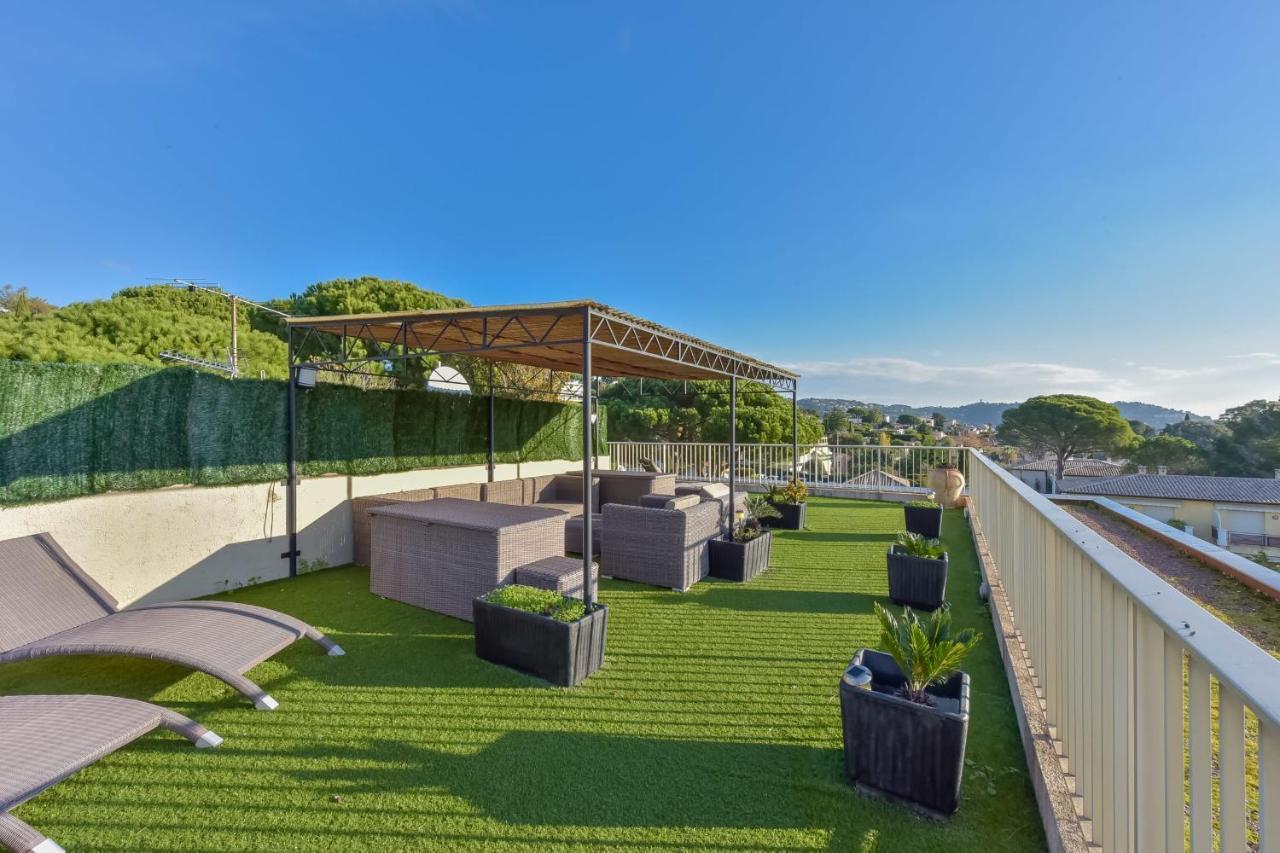 Penthouse With Pool Sea View And Parking