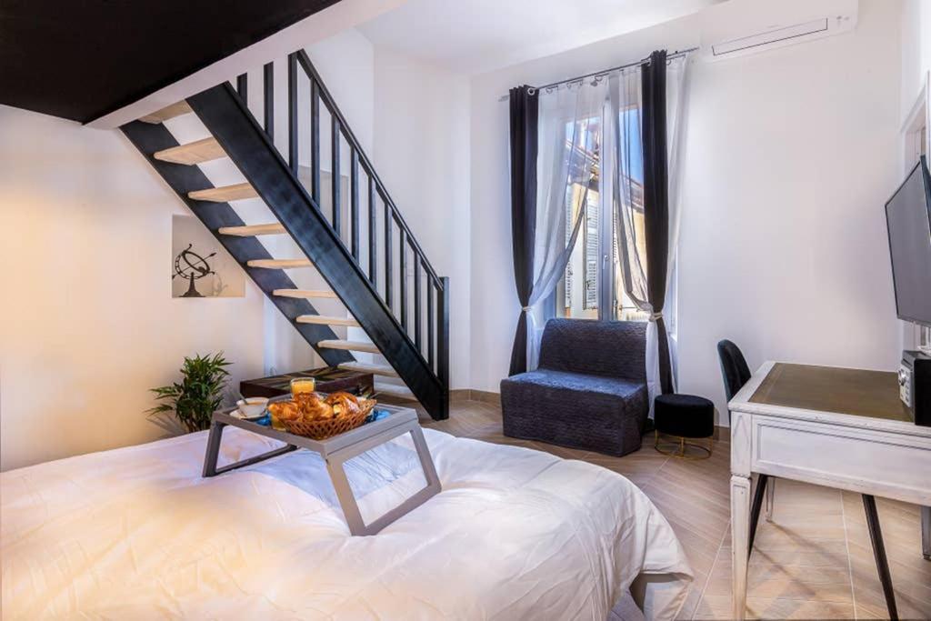 Penthouse Loft 5min Palais Des Festivals And Terrace View On Castle Apartamento