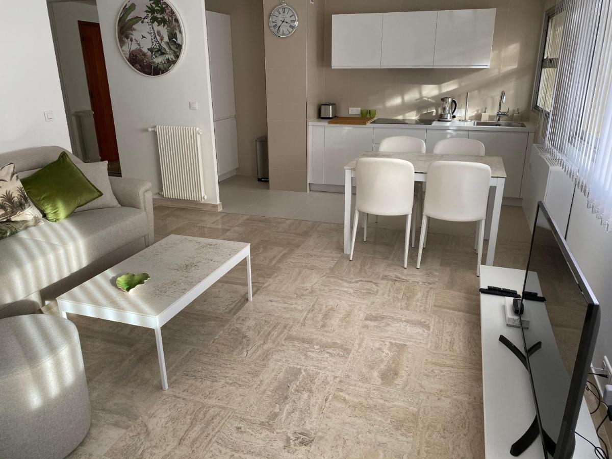 Le Clairfontaine Apartment *