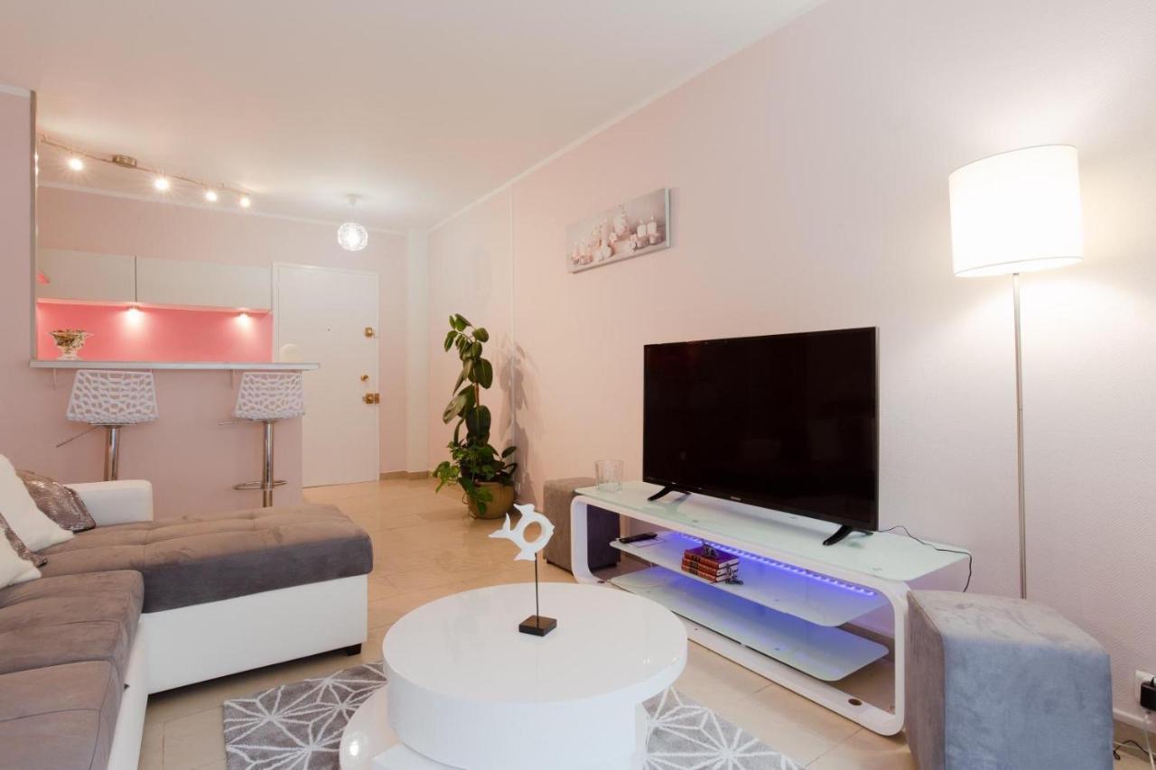 Magnifique 2 Pieces Palm Bord Appartement