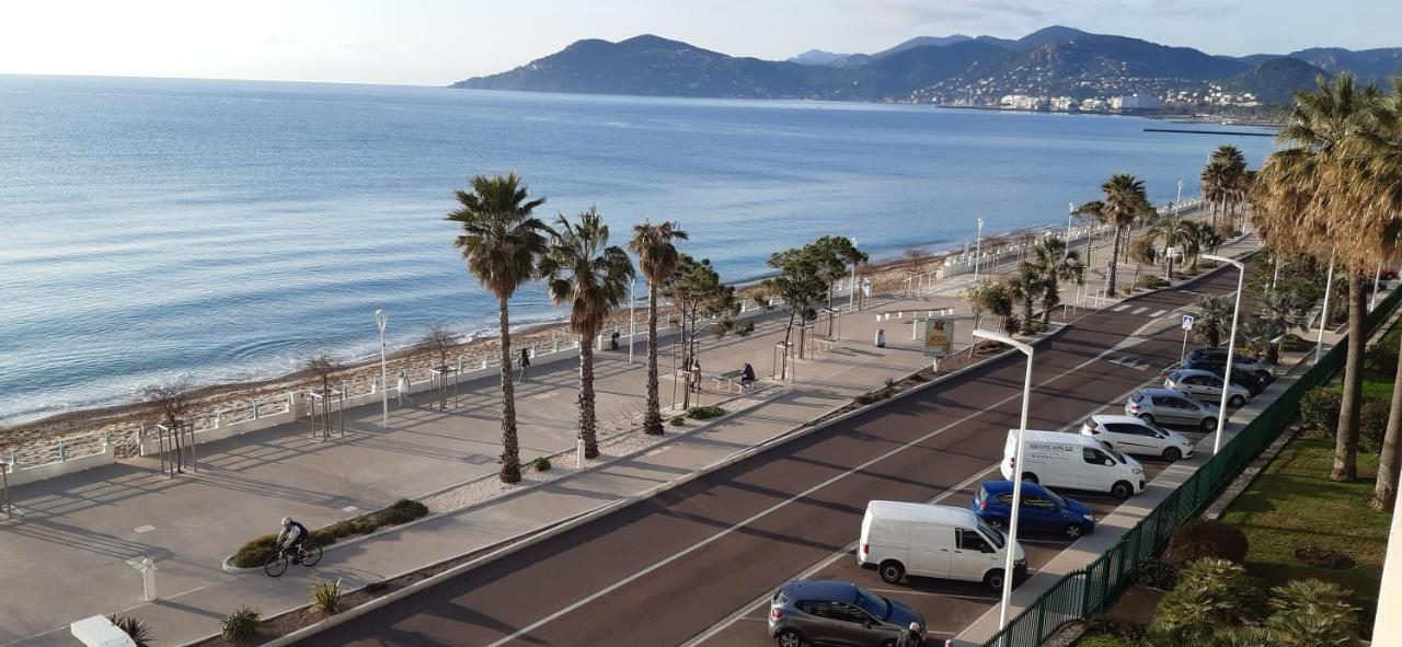 Great Waterfront In Boccacabana Apartamento