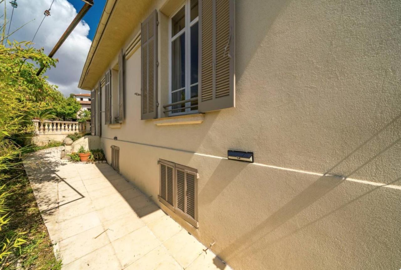 Les Néfliers Hébergement de vacances Cannes