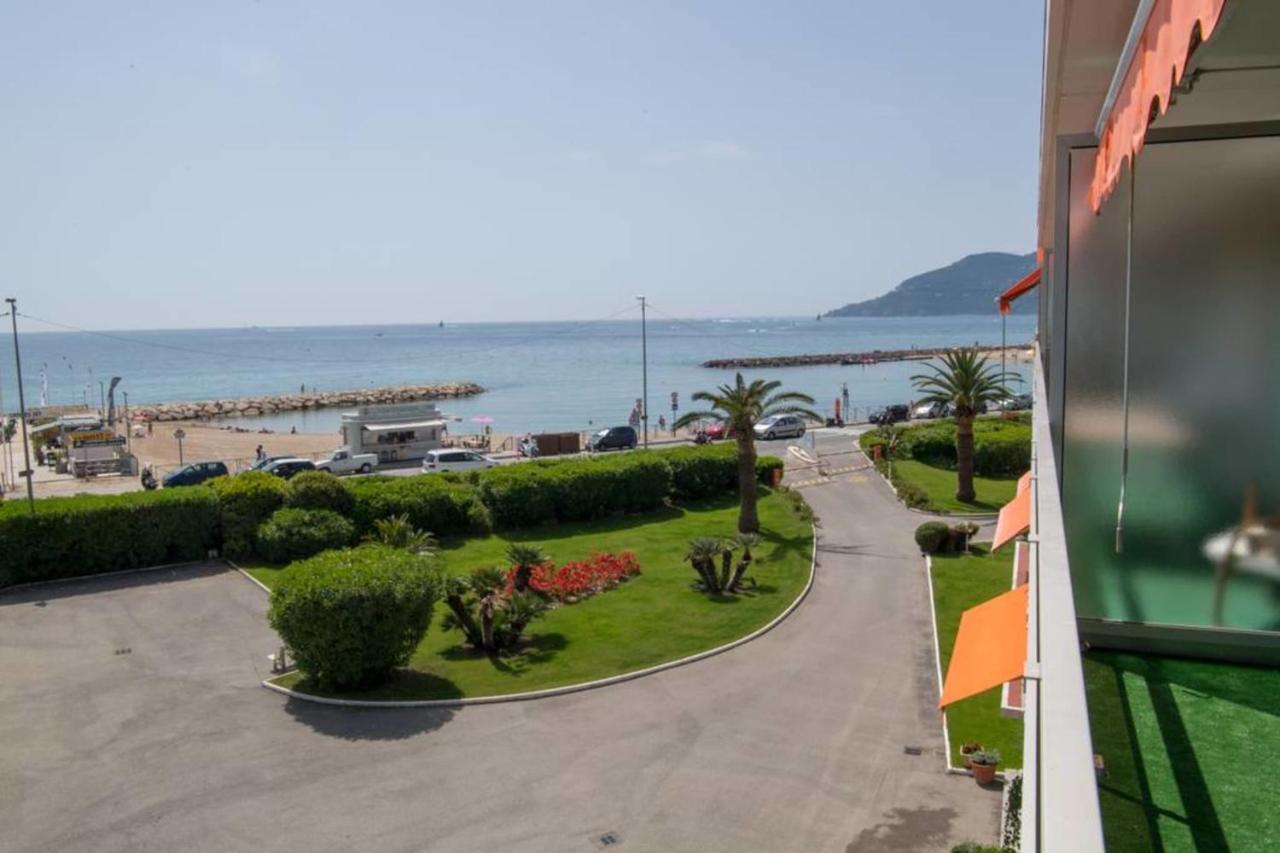 Etoile De Mer * Cannes