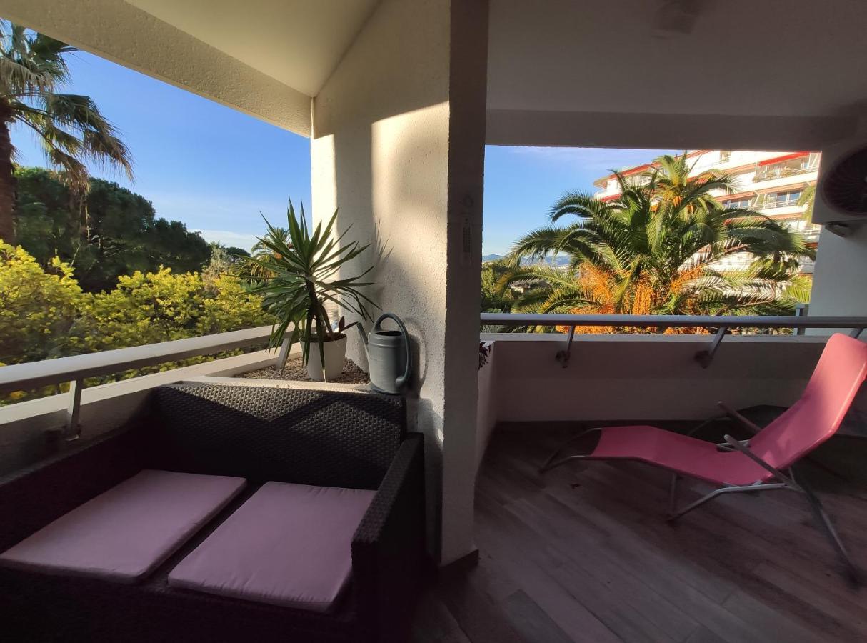 Tres Beau T2 Dans Parc Montfleury ,proche Centre ,au Calme 44 Bd Montfleury * Cannes