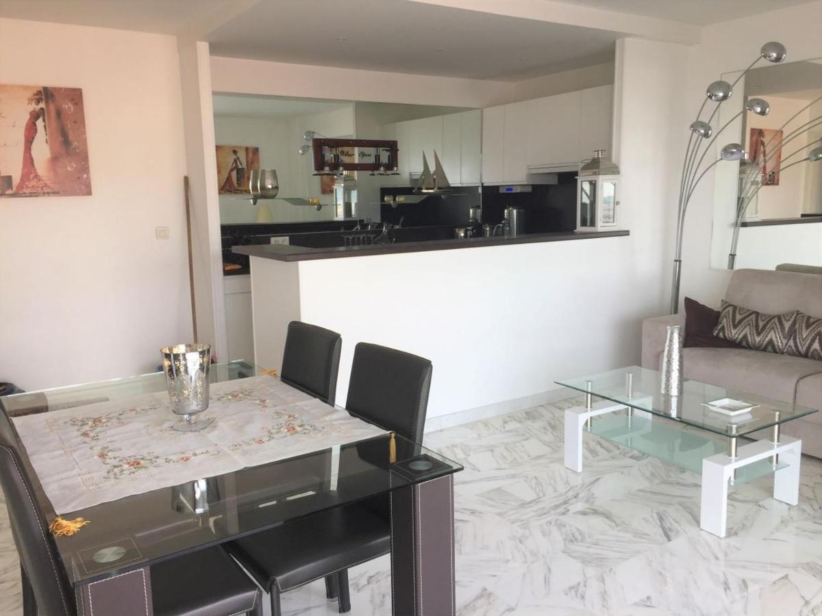 F3 Vue Mer Et Croisette Apartment *