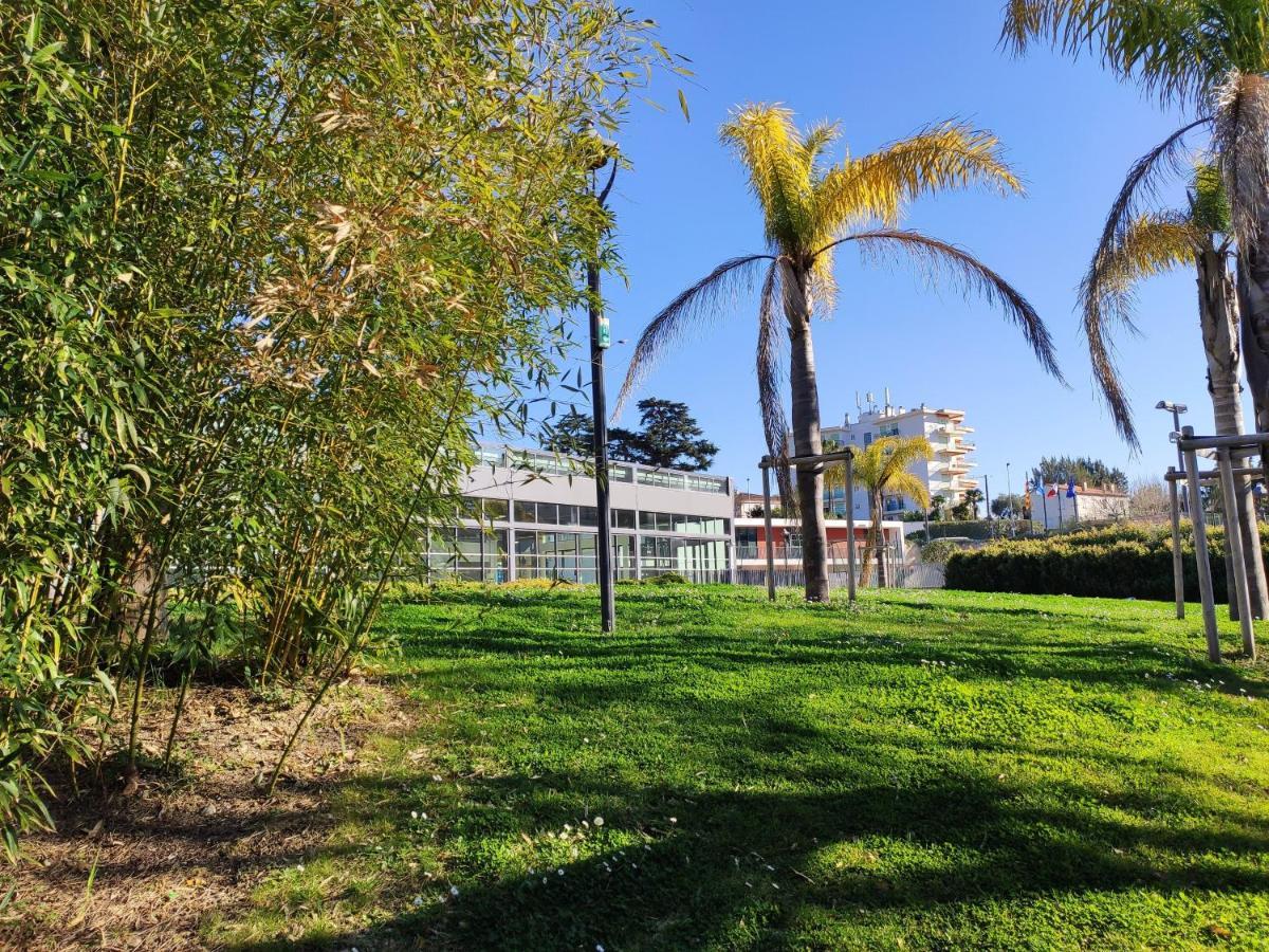 Tres Beau T2 Dans Parc Montfleury ,proche Centre ,au Calme 44 Bd Montfleury
