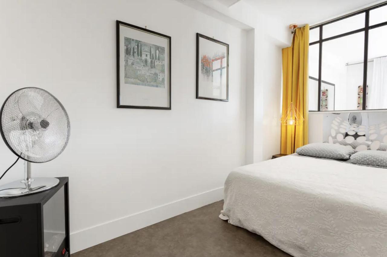Festival Films Center, With 2 Bedrooms And Balcony Apartment Cannes