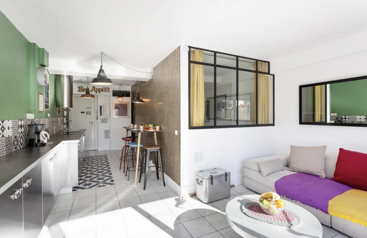 Festival Films Center, With 2 Bedrooms And Balcony Cannes