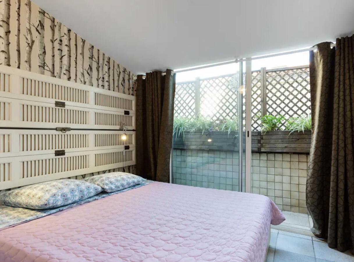 Festival Films Center, With 2 Bedrooms And Balcony * Cannes