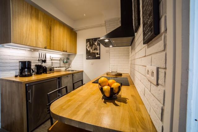Romantic And New In The Famous Rue Meynadier In The Supercentre Of * Cannes