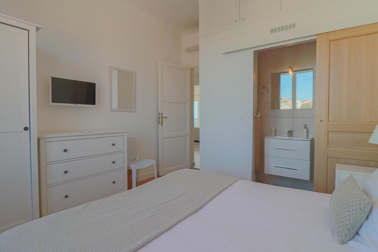 Rooftop De La Charming On Seafront With Superb Roof Terrace *