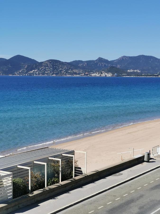 Apartment Modern One Bedroomed Just Off The Seafront With A Terrace And Pool Access 1753