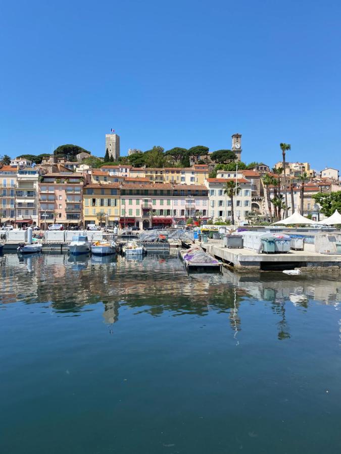 2p Renove En 2025 -cannes Centre- Palais Des Festivals - *