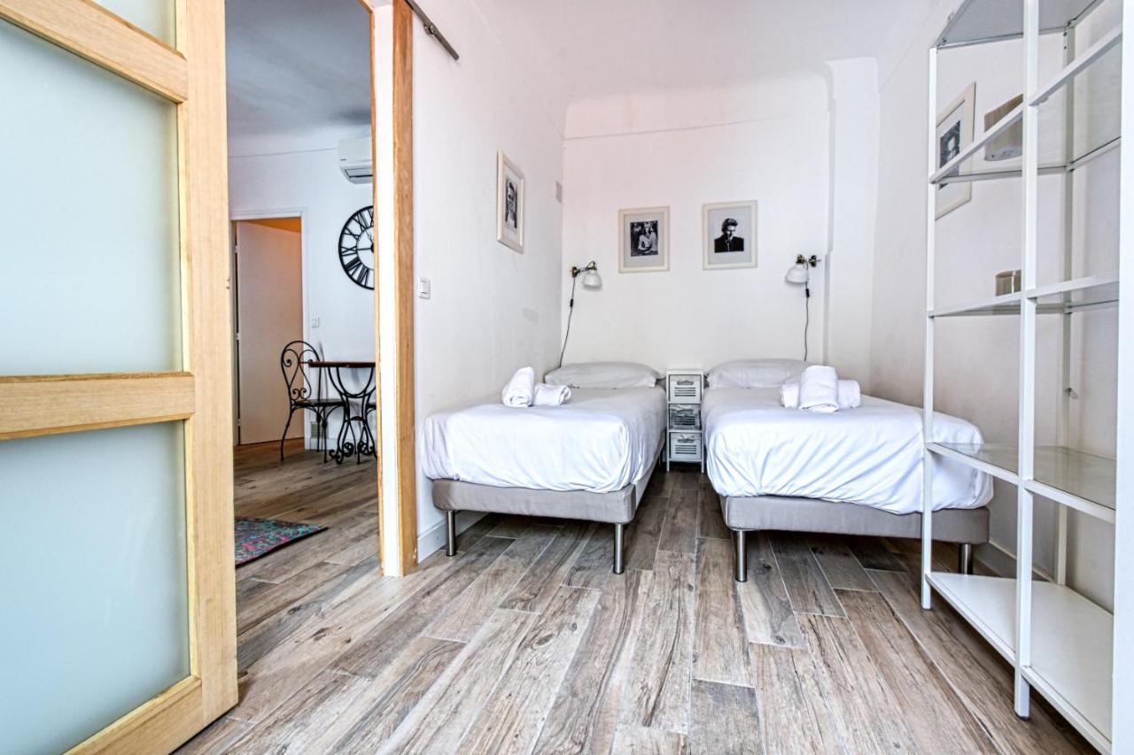 Romantic And New In The Famous Rue Meynadier In The Supercentre Of Apartment
