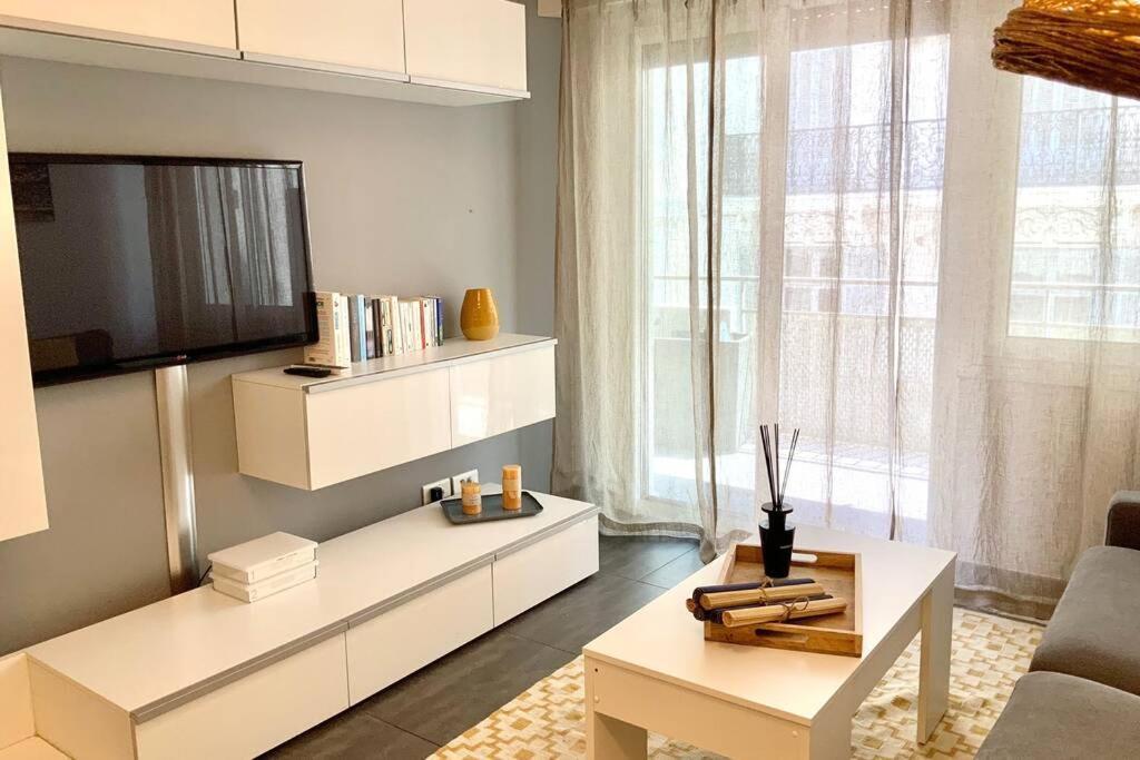Plein Centre - 3 Min Croisette Et Plages Apartment