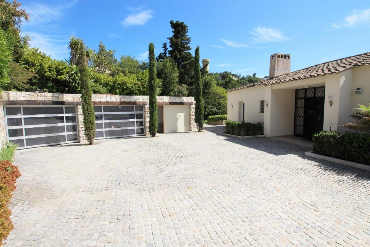 Luxury In Hills *