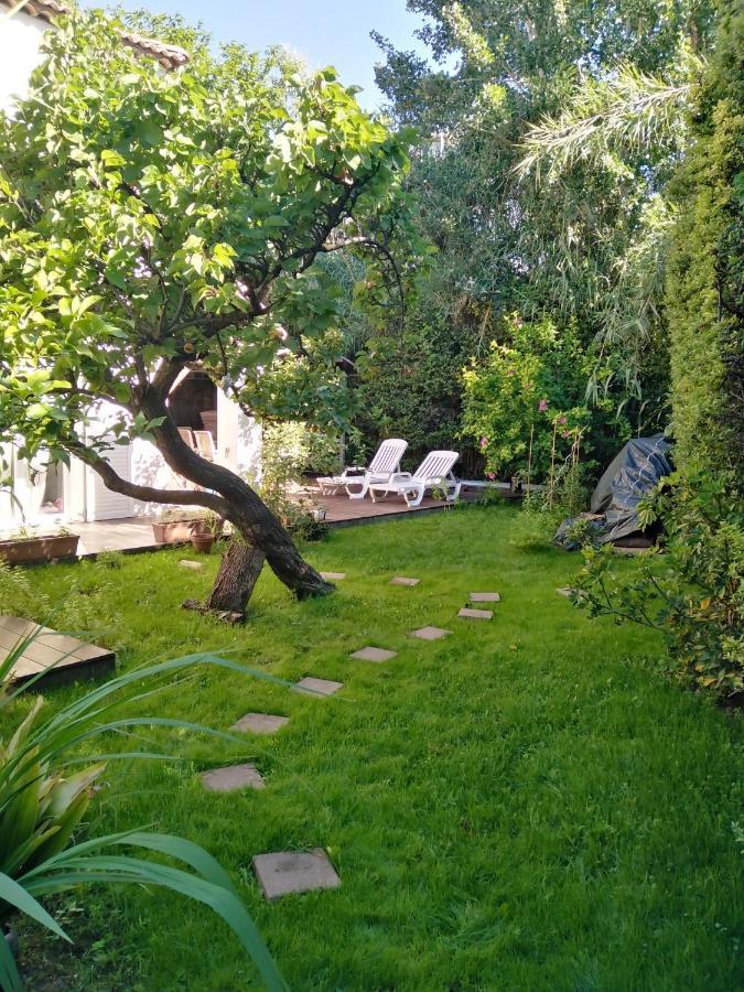 3 Garden Pool Parking 2 Min By Car