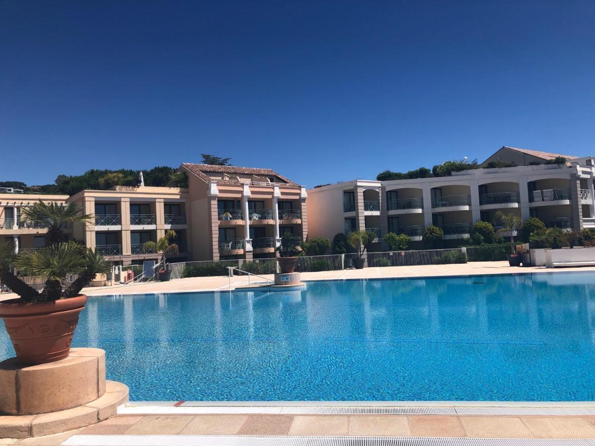 Duplex Vue Spendide, Terrasse Piscine Jardins Parking Appartement